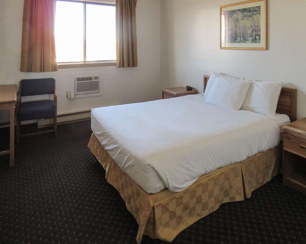 Rodeway Inn Bozeman Room photo